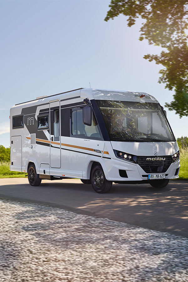 2026 Erweitert MalibuReisemobil RM2 I430KB LE K Lightweight 3.5t Mercedes Fahraufnahme 2026 Erweitert MalibuReisemobil RM2 I430KB LE K Lightweight 3.5t Mercedes Fahraufnahme
