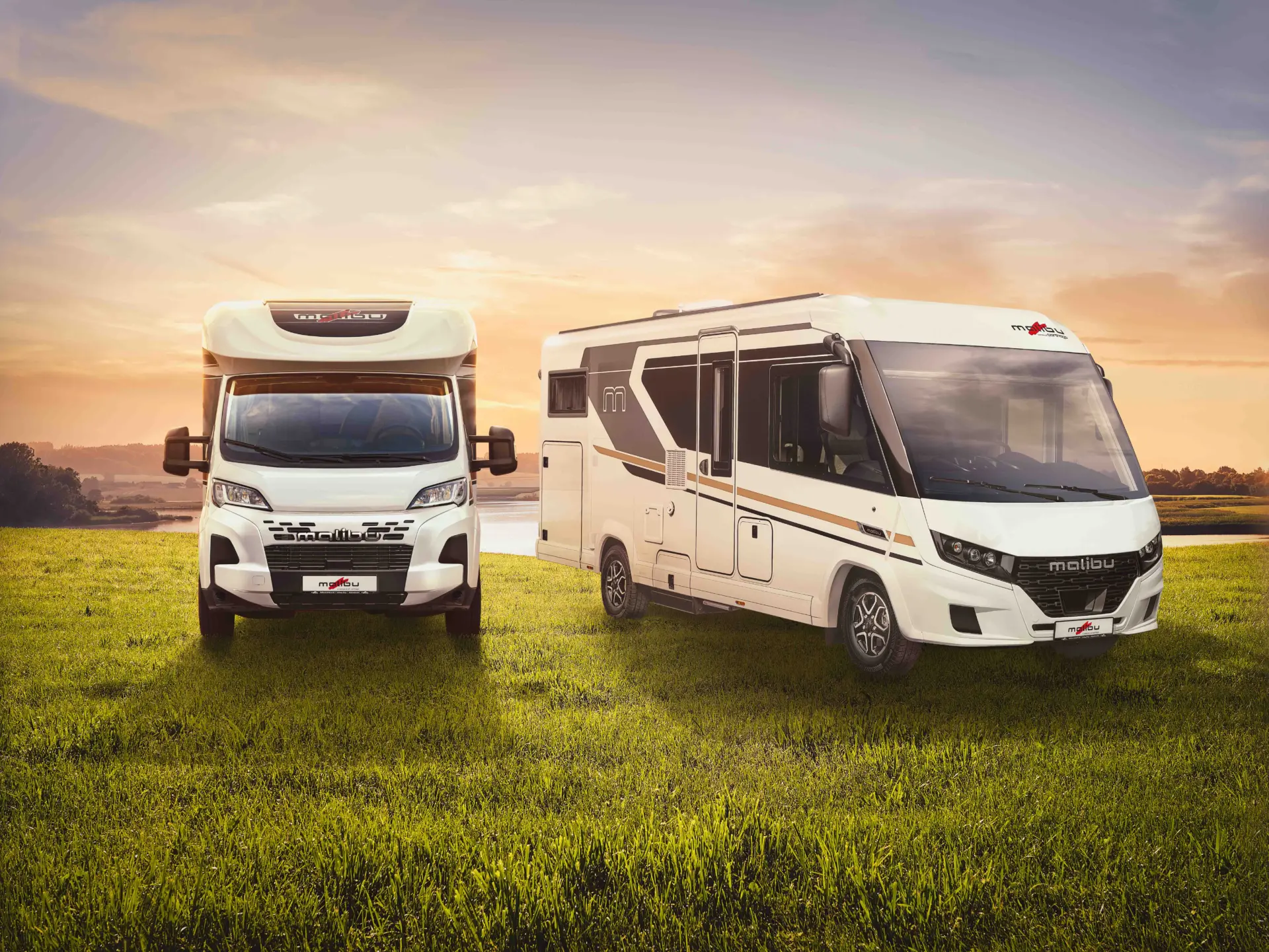 Malibu Reisemobil teilintegriert und vollintegriert auf einer Wiese